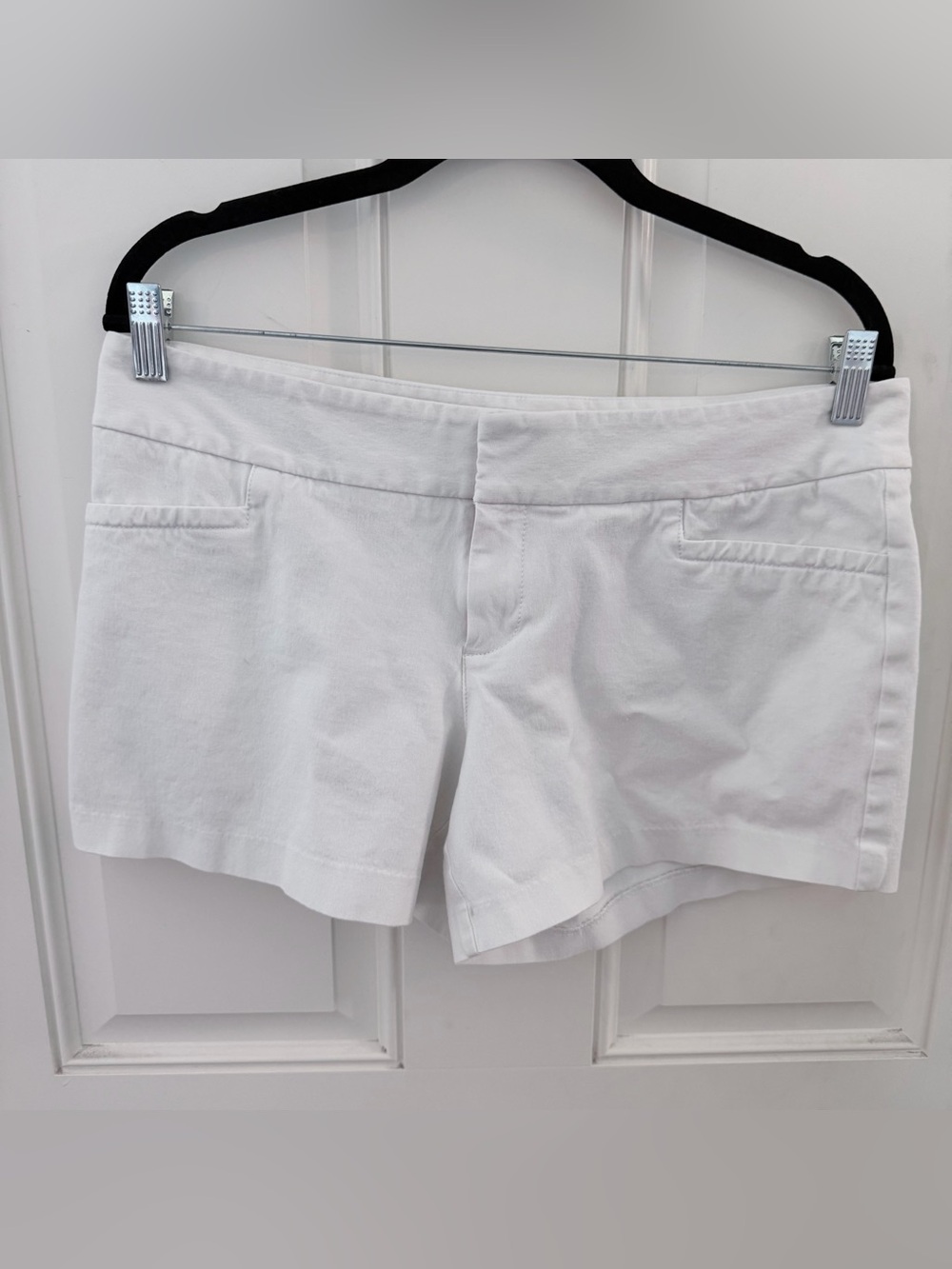 Lilly Pulitzer Carina Shorts 10 | Resort White